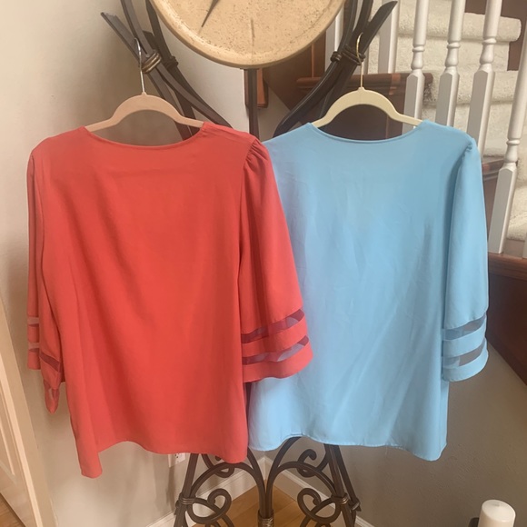 FREE ITEM WITH PURCHASE Gorgeous Roskiki V-neck, bell sleeve blouses!🤩👚😍 - Picture 2 of 8